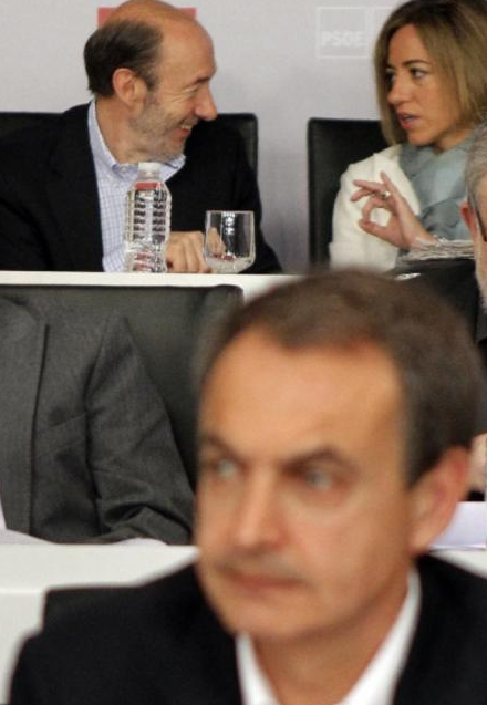 Fotografía de El País. Comité Federal del PSOE. 2 de abril de 2011