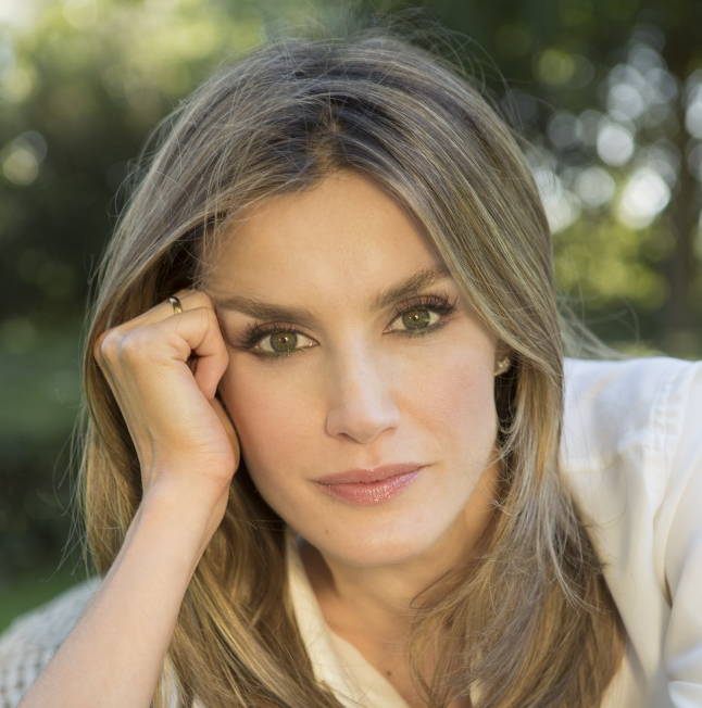 La evolución de doña Letizia en los ocho años que lleva como princesa es evidente en esta fotografía. CRISTINA GARCÍA RODERO. Fotografía de El País